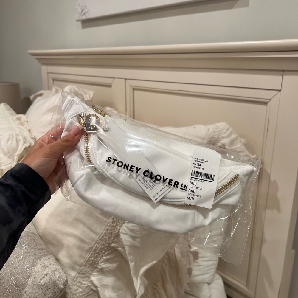 Stoney Clover Lane Classic Fanny Pack in Blanc - Picture 3 of 5